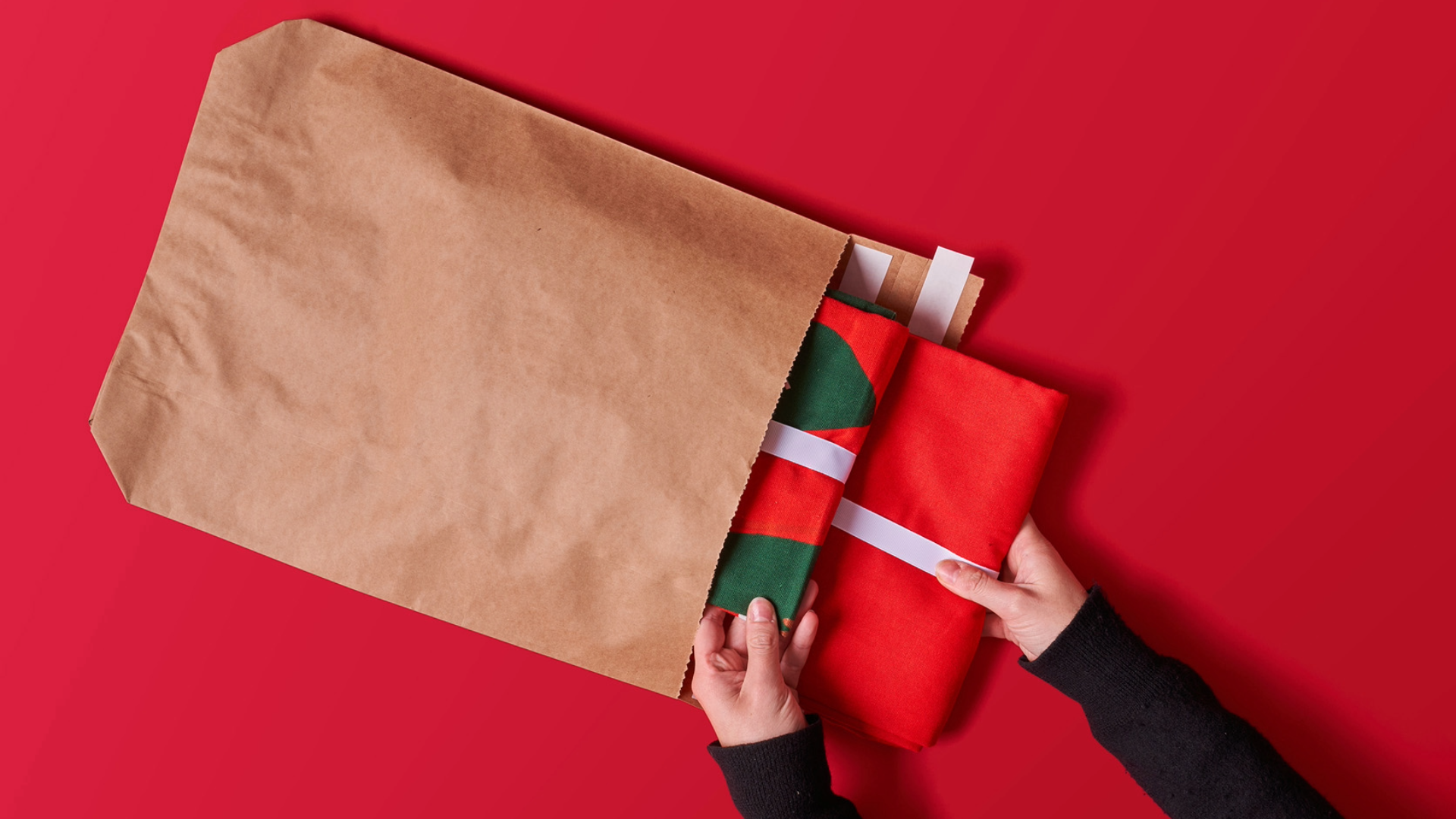 Deliver Something Memorable This Christmas: All Colour’s Guide to Festive Envelopes and Packaging